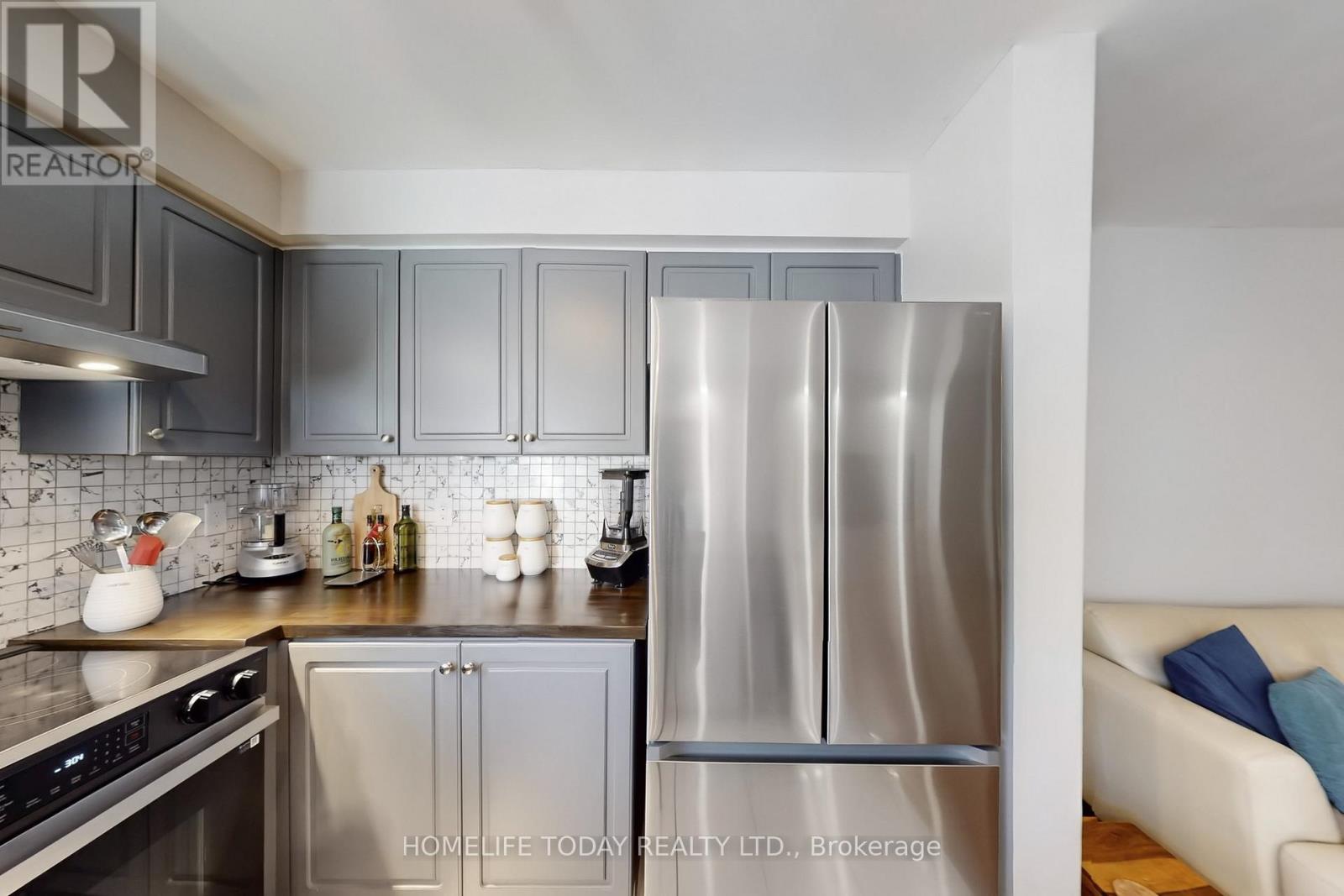 79 Checkerberry Crescent, Brampton, Ontario  L6R 2S9 - Photo 15 - W12469428