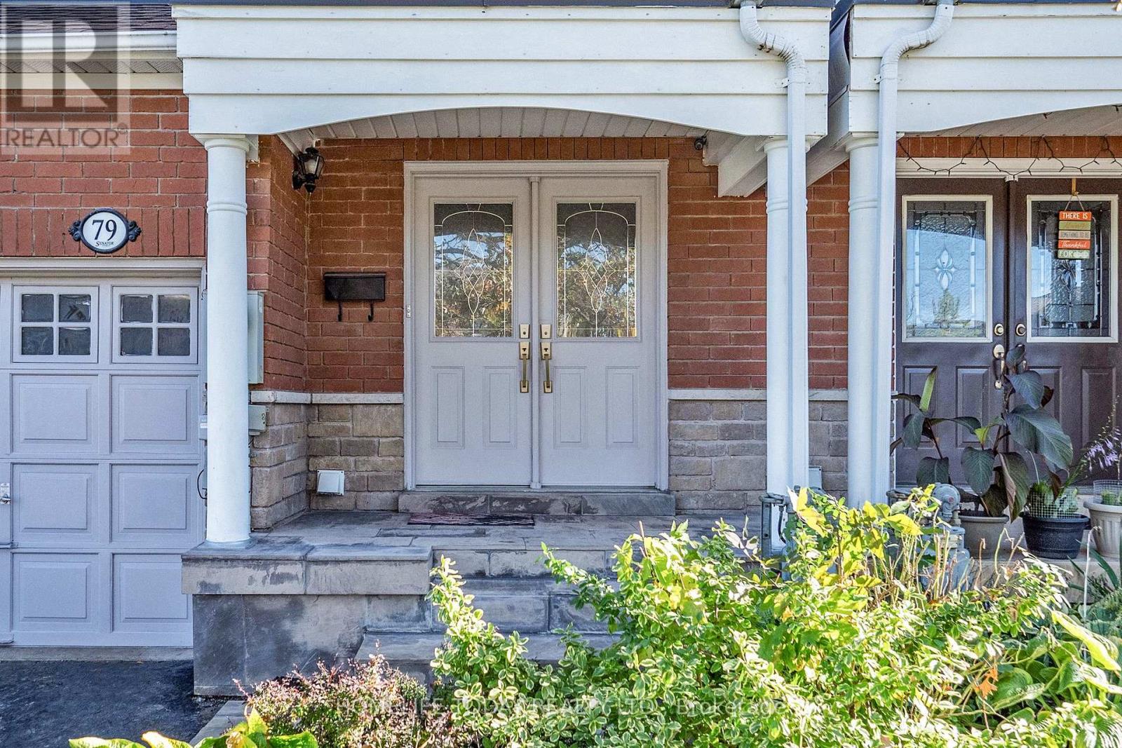 79 Checkerberry Crescent, Brampton, Ontario  L6R 2S9 - Photo 4 - W12469428