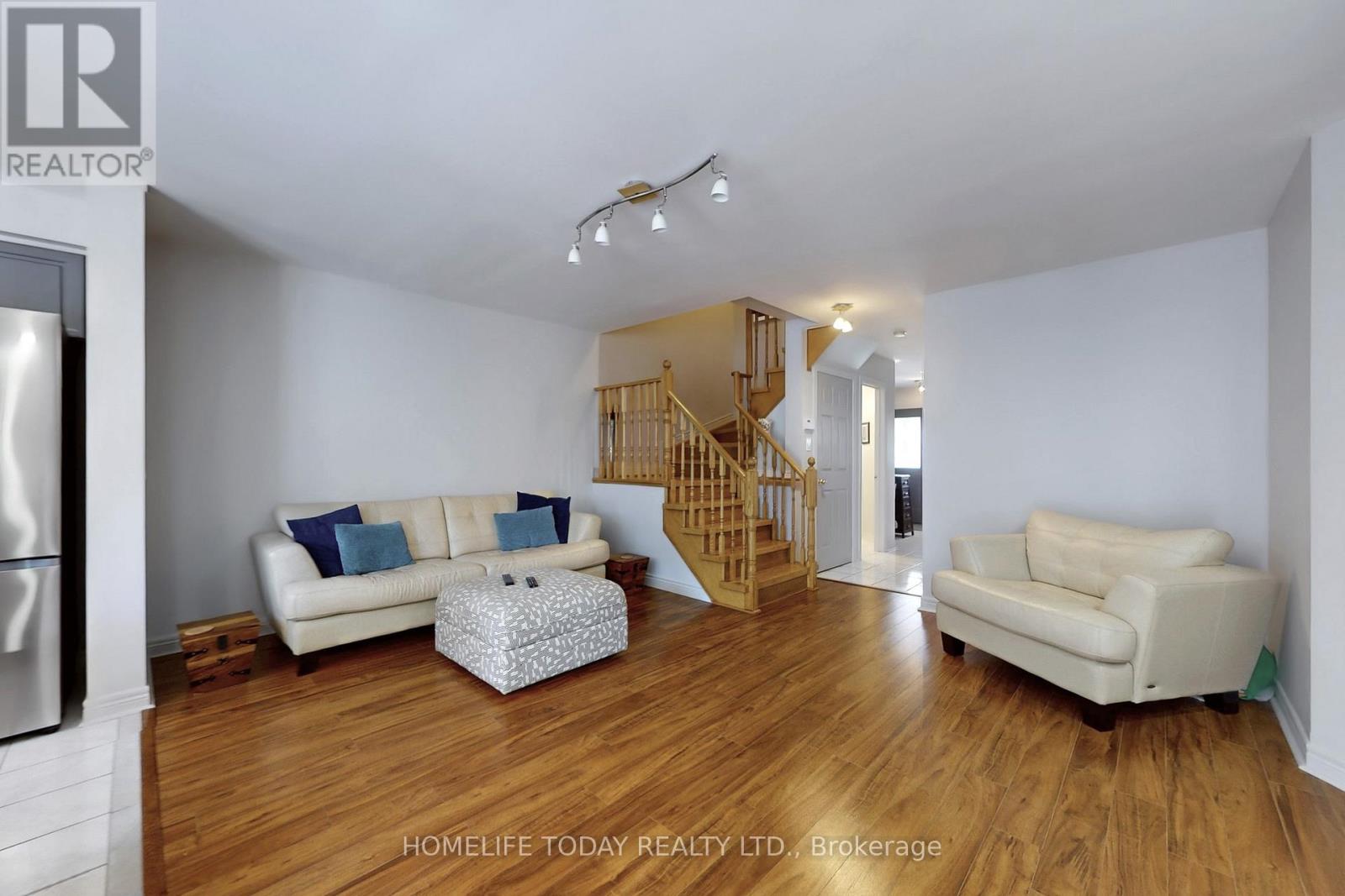 79 Checkerberry Crescent, Brampton, Ontario  L6R 2S9 - Photo 7 - W12469428