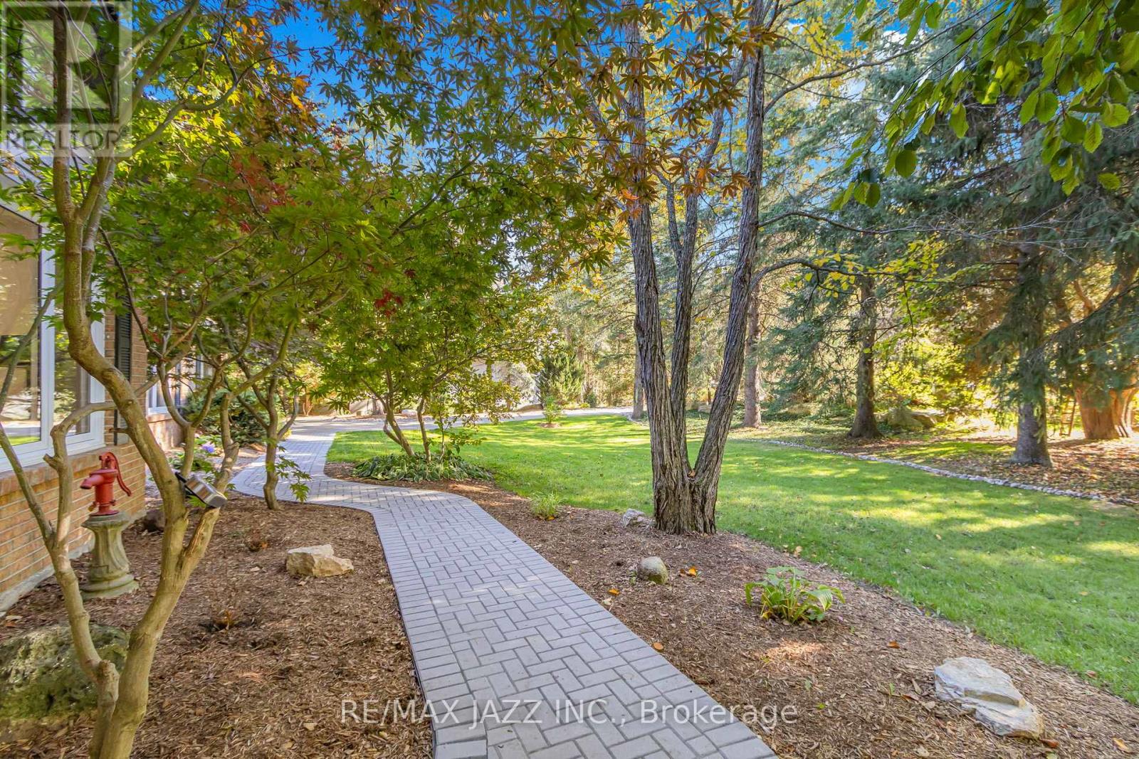 430 South River Road, Centre Wellington, Ontario  N0B 1S0 - Photo 5 - X12469492