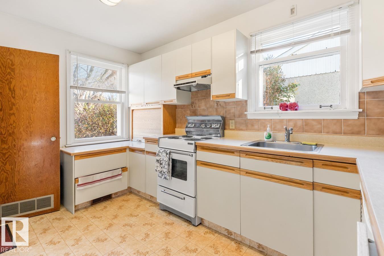 8671 76 St Nw, Edmonton, Alberta  T6C 2K1 - Photo 10 - E4462608
