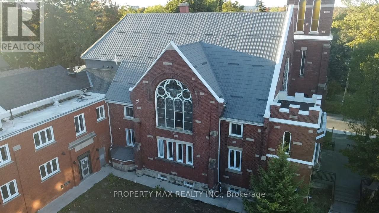 1061 Richmond Street, London East, Ontario  N6A 3J7 - Photo 41 - X12469394