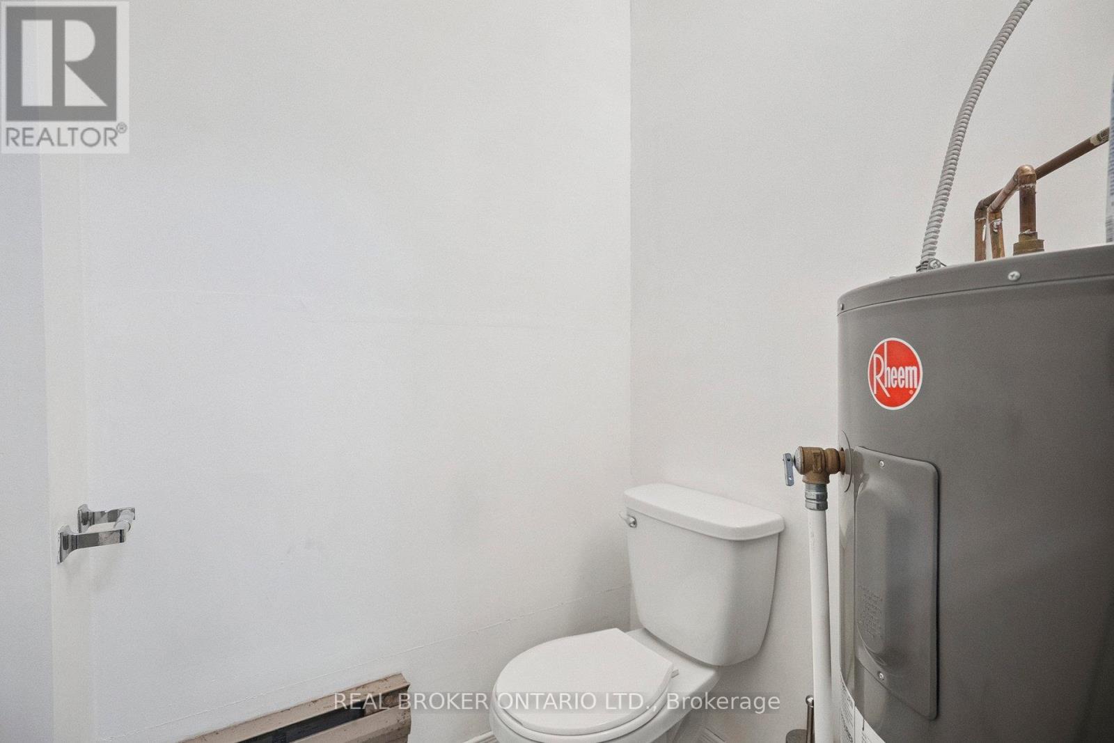 11 Whitfield Avenue, Hamilton, Ontario  L8L 4B5 - Photo 27 - X12469408