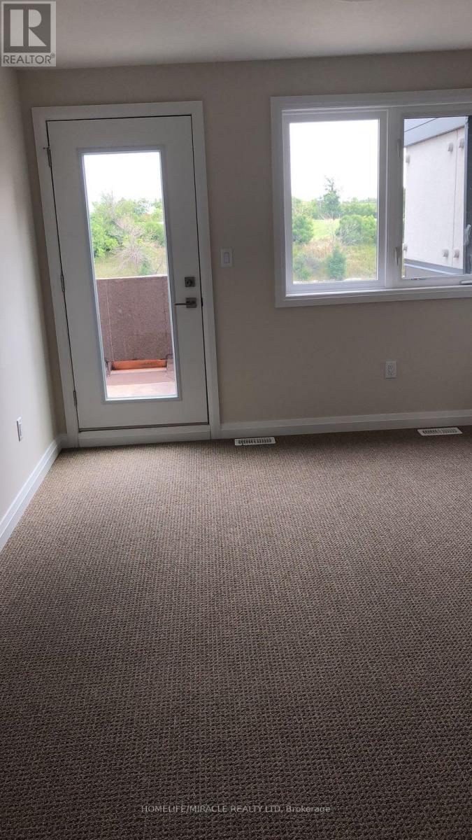 19 - 35 Midhurst Heights, Hamilton, Ontario  L8J 0K9 - Photo 12 - X12469413