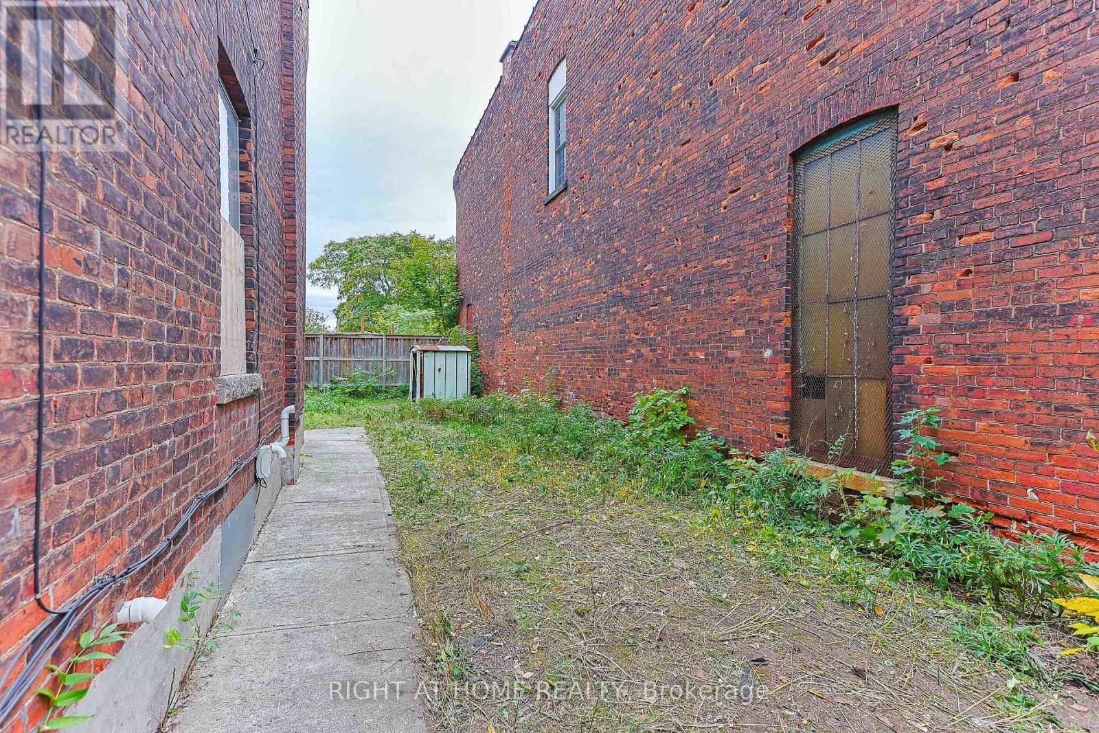 318 John Street N, Hamilton, Ontario  L8L 4P9 - Photo 31 - X12469423