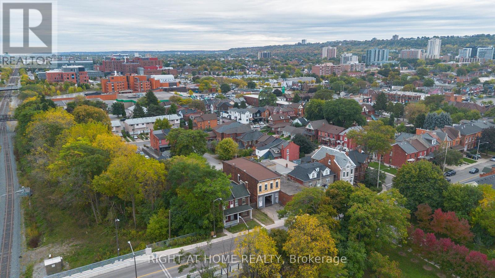 318 John Street N, Hamilton, Ontario  L8L 4P9 - Photo 44 - X12469423