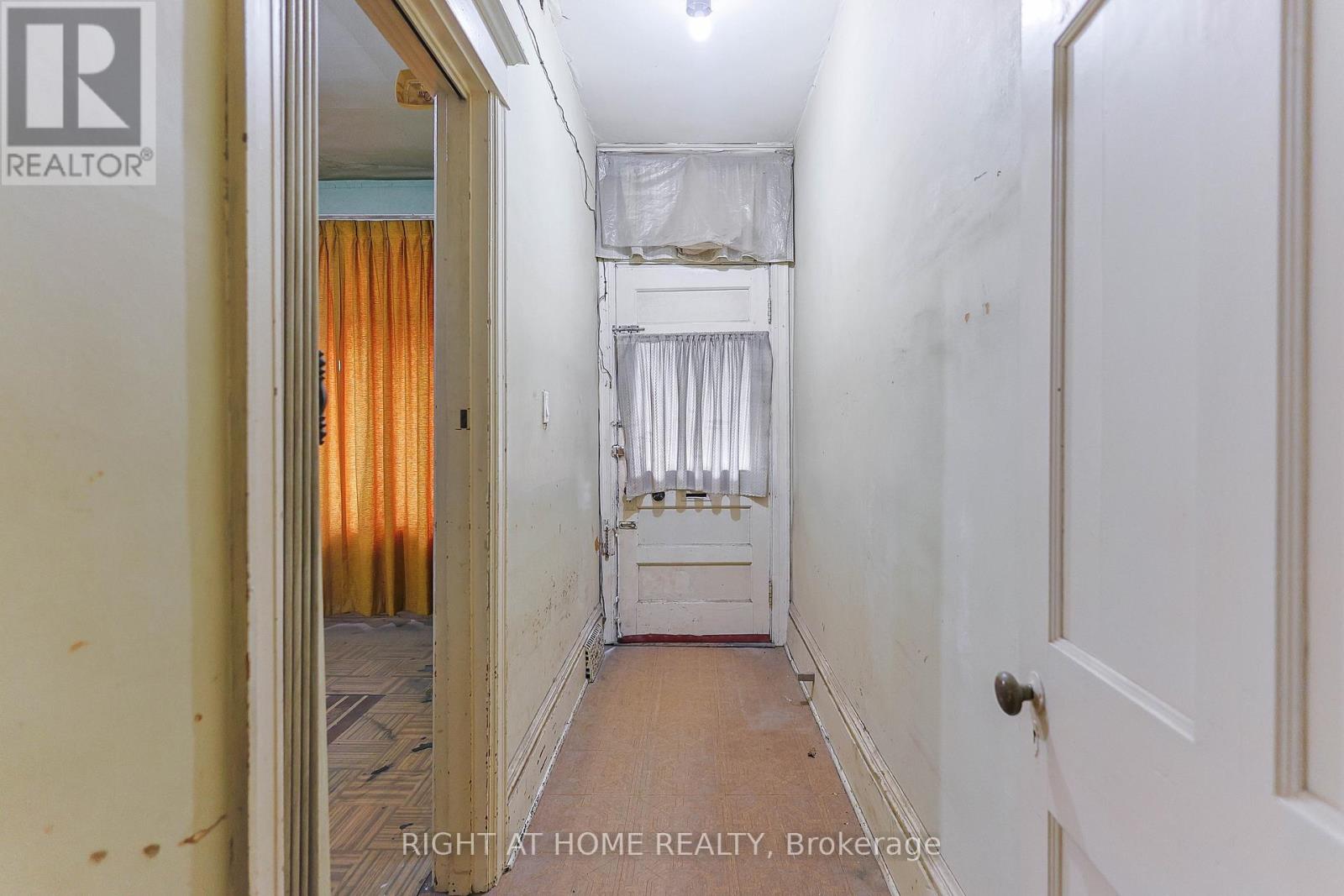 318 John Street N, Hamilton, Ontario  L8L 4P9 - Photo 7 - X12469423