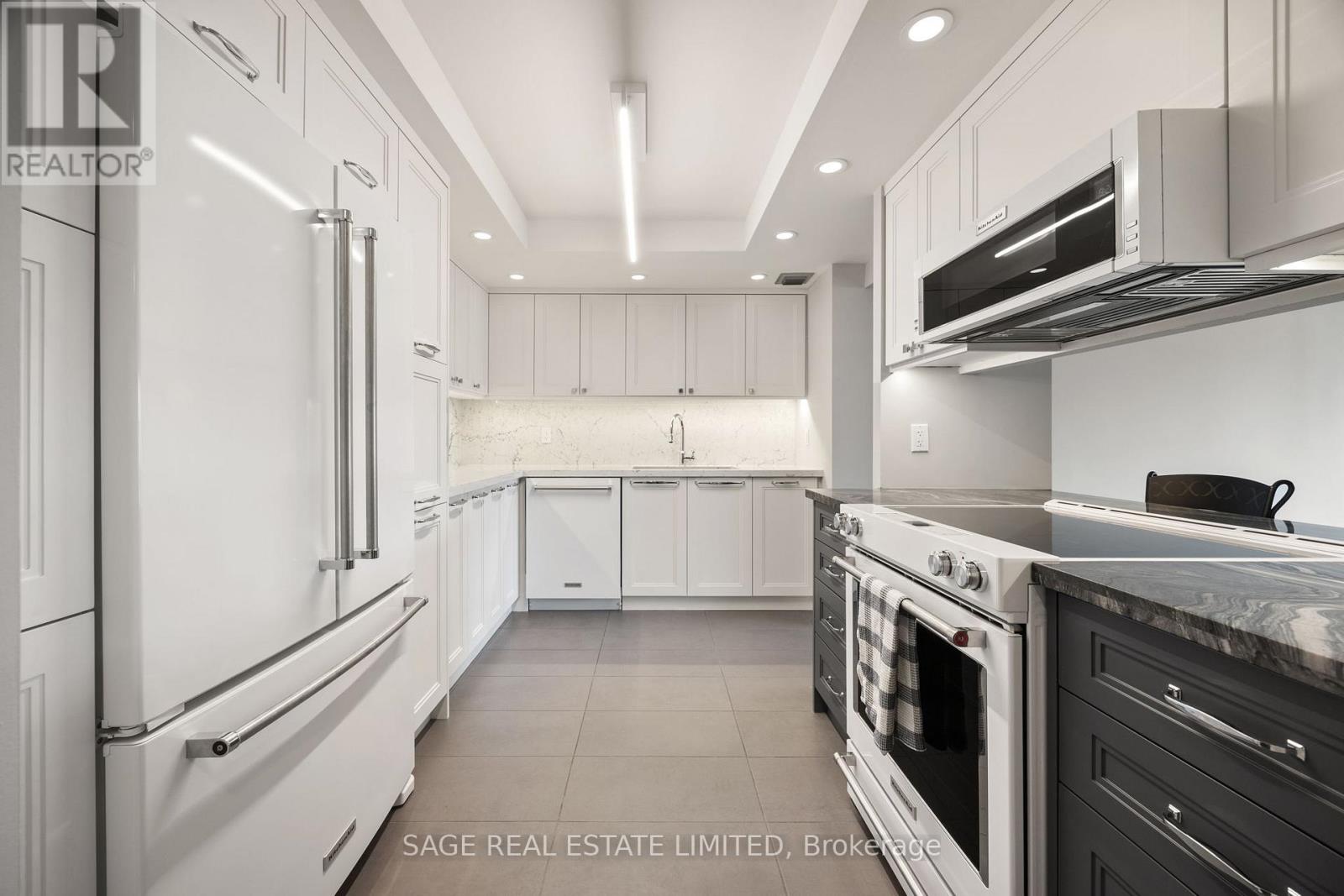 1202 - 71 Charles Street E, Toronto, Ontario  M4Y 2T3 - Photo 21 - C12469452