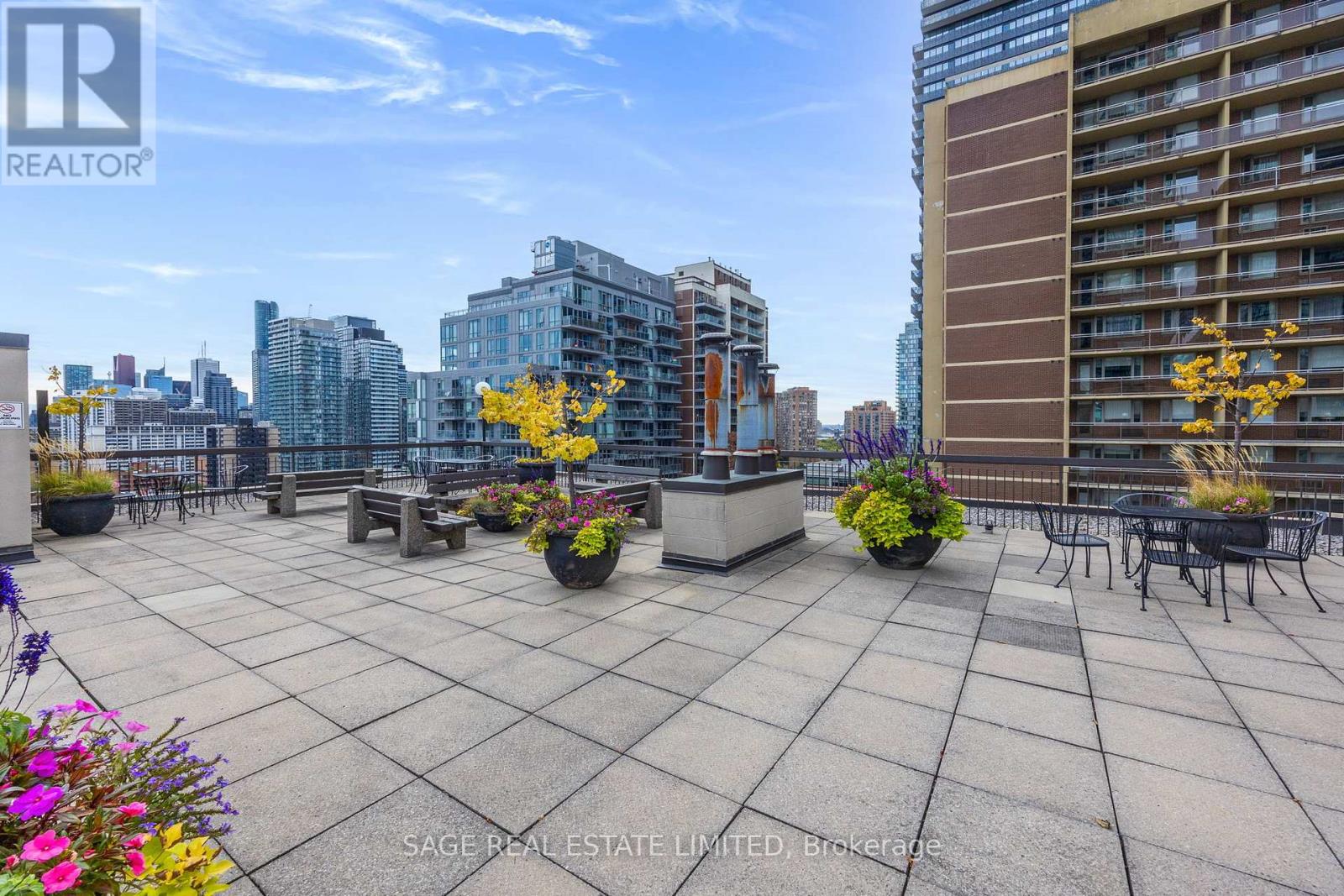 1202 - 71 Charles Street E, Toronto, Ontario  M4Y 2T3 - Photo 37 - C12469452