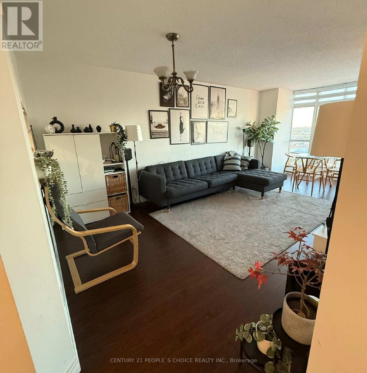2009 - 1470 Midland Avenue, Toronto, Ontario  M1P 4Z4 - Photo 2 - E12469453