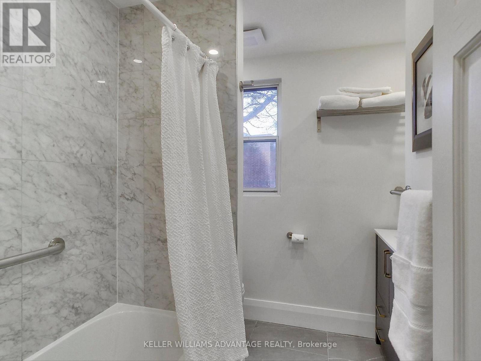 59 Corley Avenue, Toronto, Ontario  M4E 1T8 - Photo 35 - E12469488