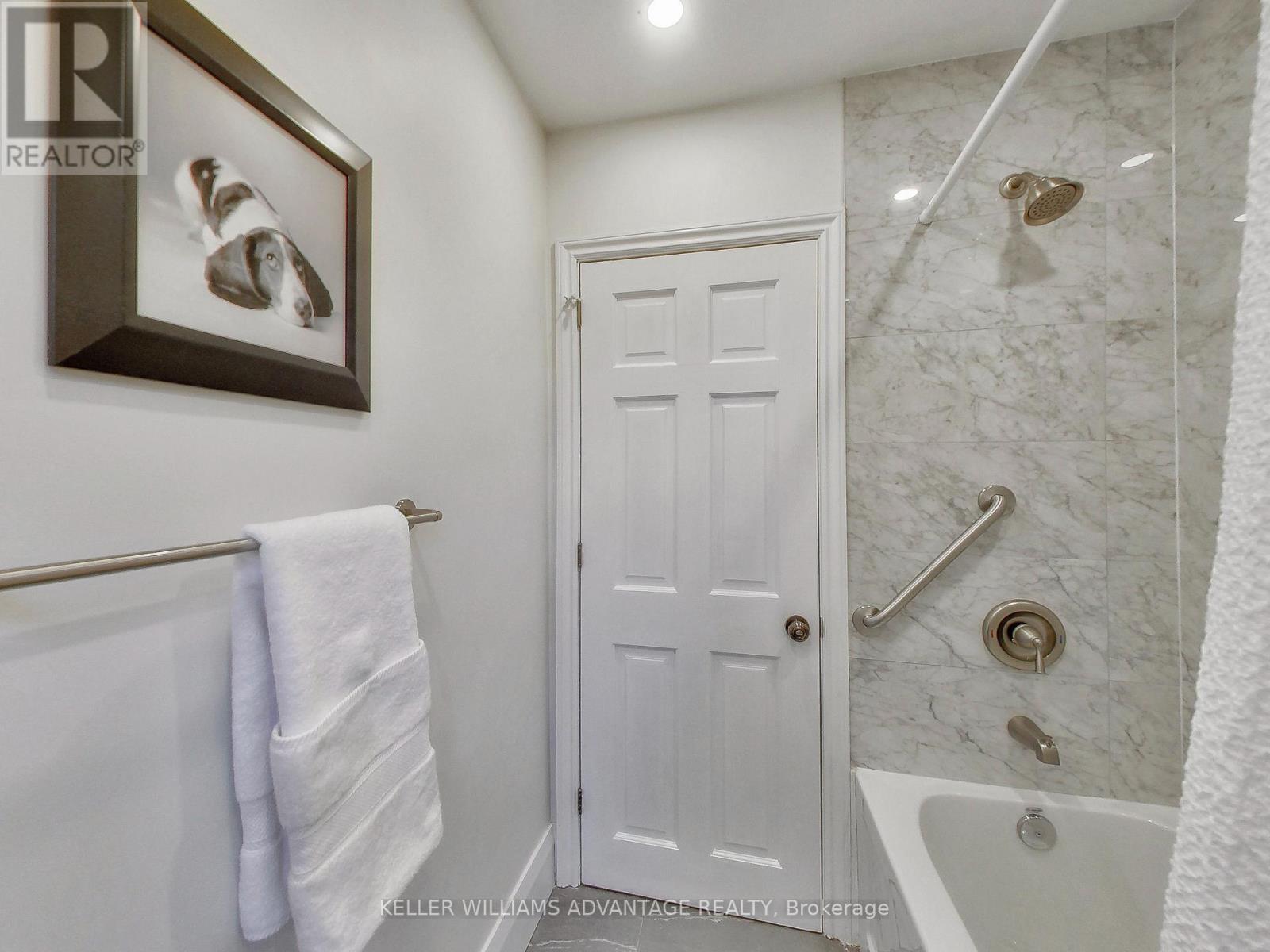 59 Corley Avenue, Toronto, Ontario  M4E 1T8 - Photo 36 - E12469488