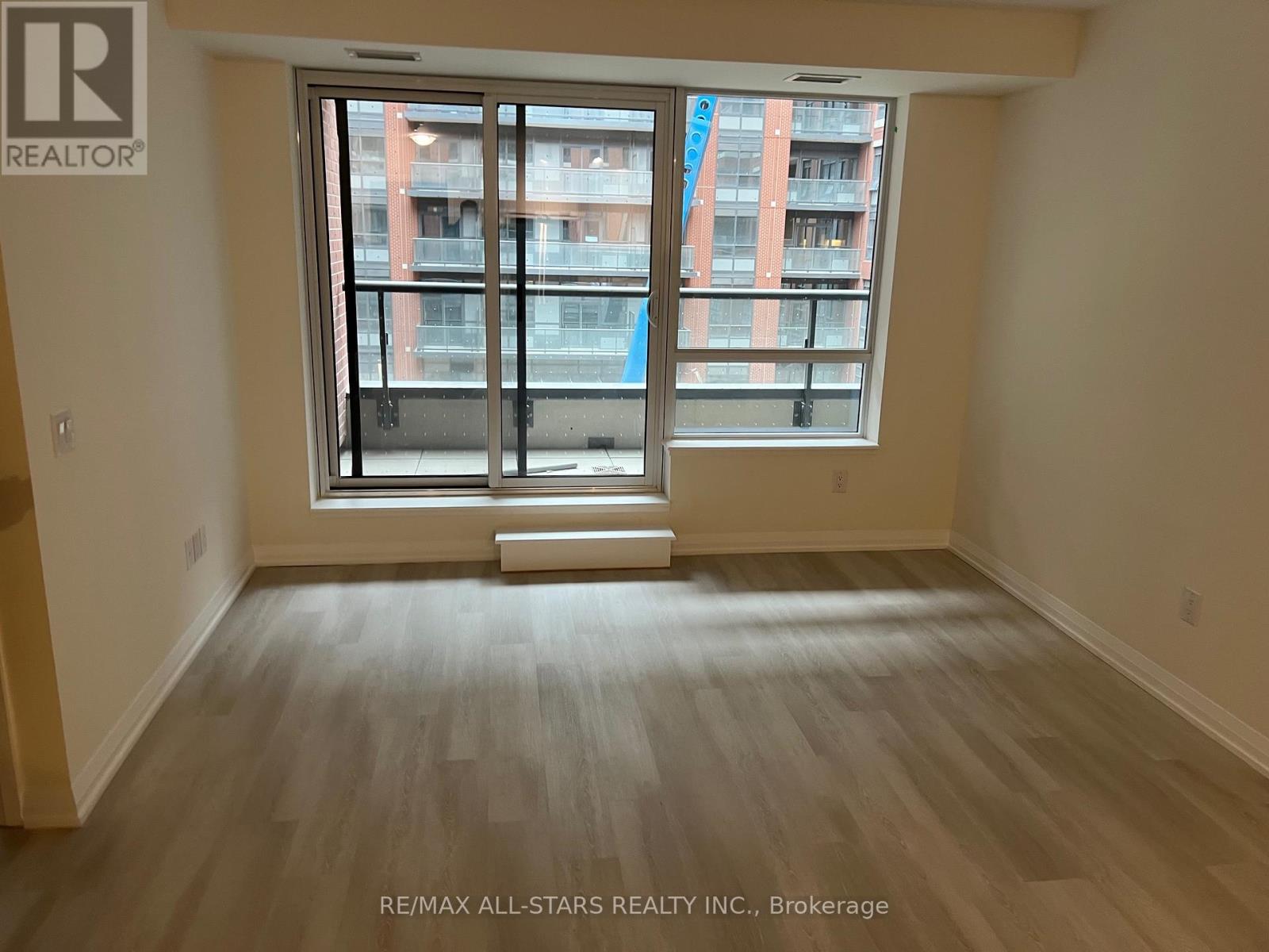309 - 3260 Sheppard Avenue E, Toronto, Ontario  M1T 3K3 - Photo 9 - E12469500