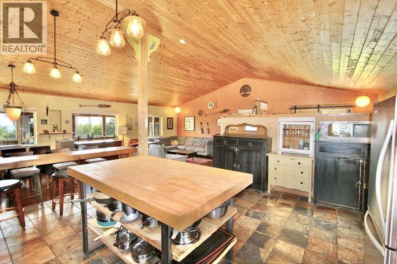 31790 16 Highway, Daajing Giids City, British Columbia  V0T 1Y0 - Photo 25 - R3058557