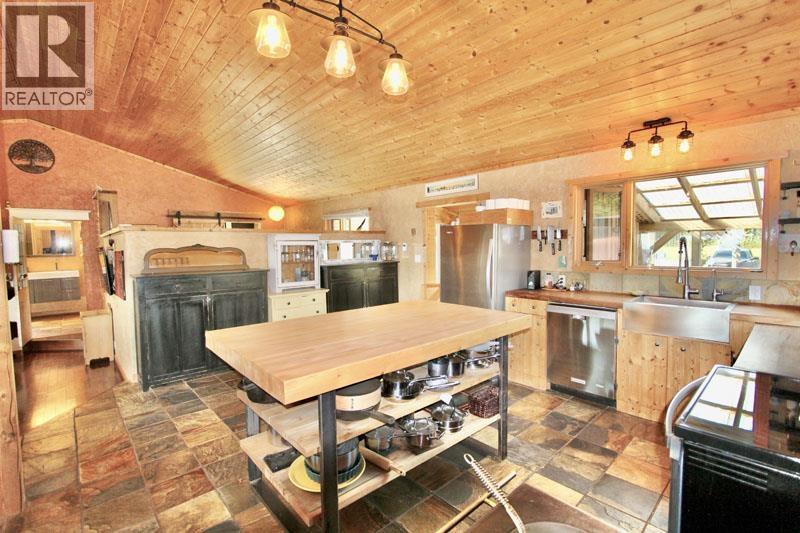 31790 16 Highway, Daajing Giids City, British Columbia  V0T 1Y0 - Photo 24 - R3058557