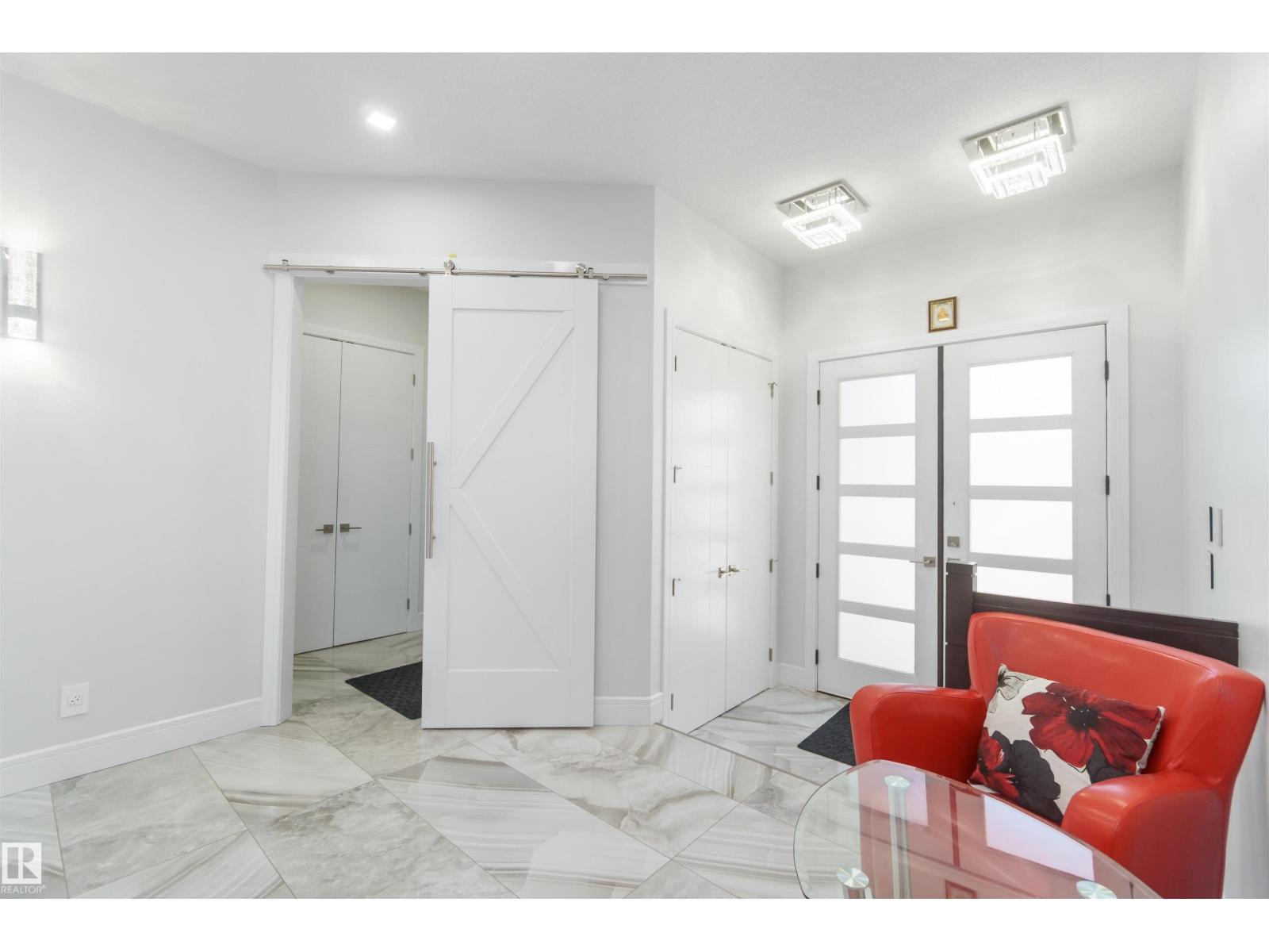 1808 20 Av Nw, Edmonton, Alberta  T6T 2K9 - Photo 3 - E4462293