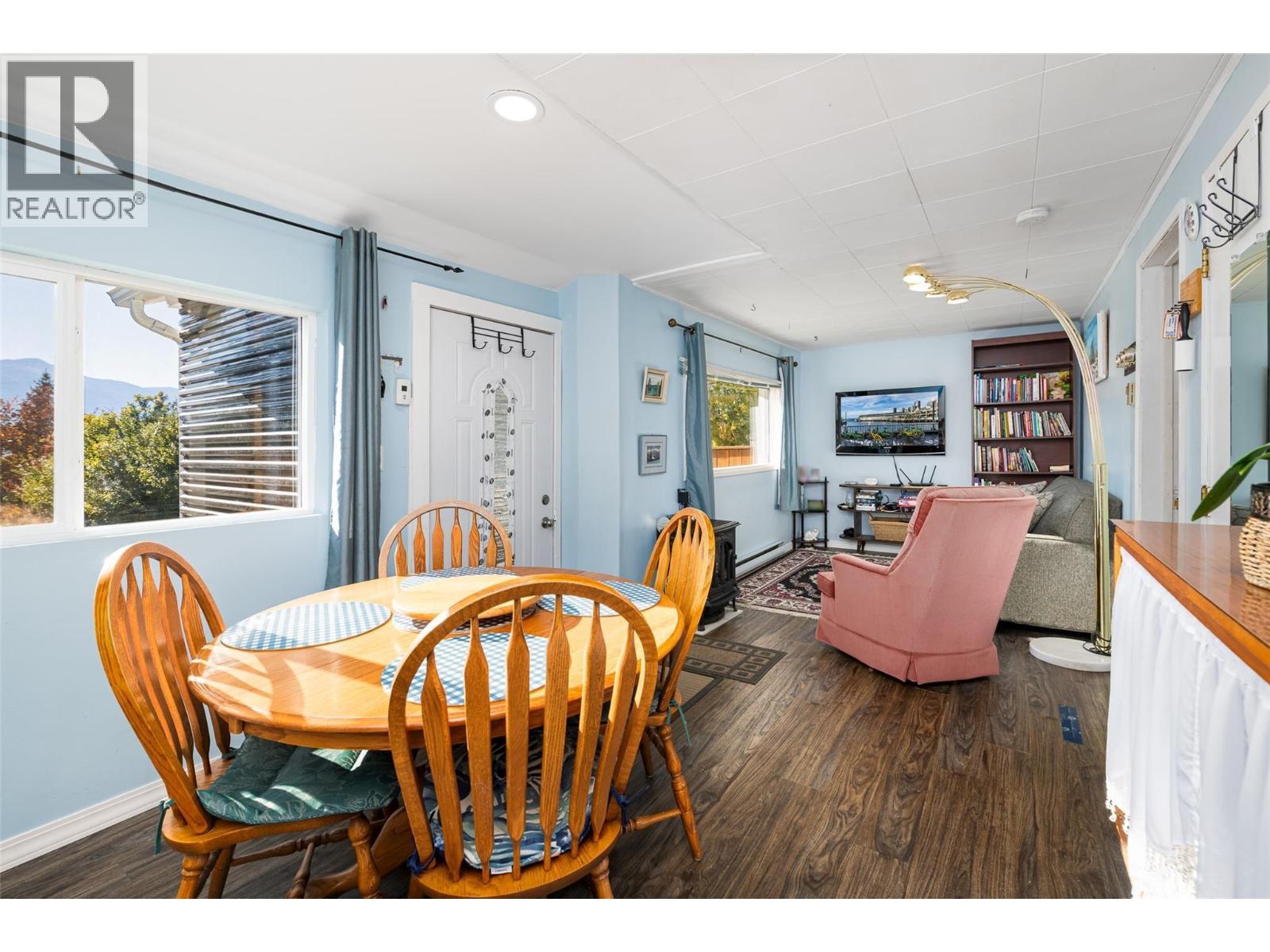 5060 3a Highway, Wynndel, British Columbia  V0B 2N2 - Photo 5 - 10365671