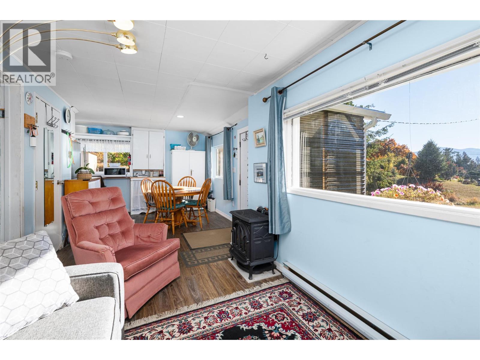 5060 3a Highway, Wynndel, British Columbia  V0B 2N2 - Photo 4 - 10365671