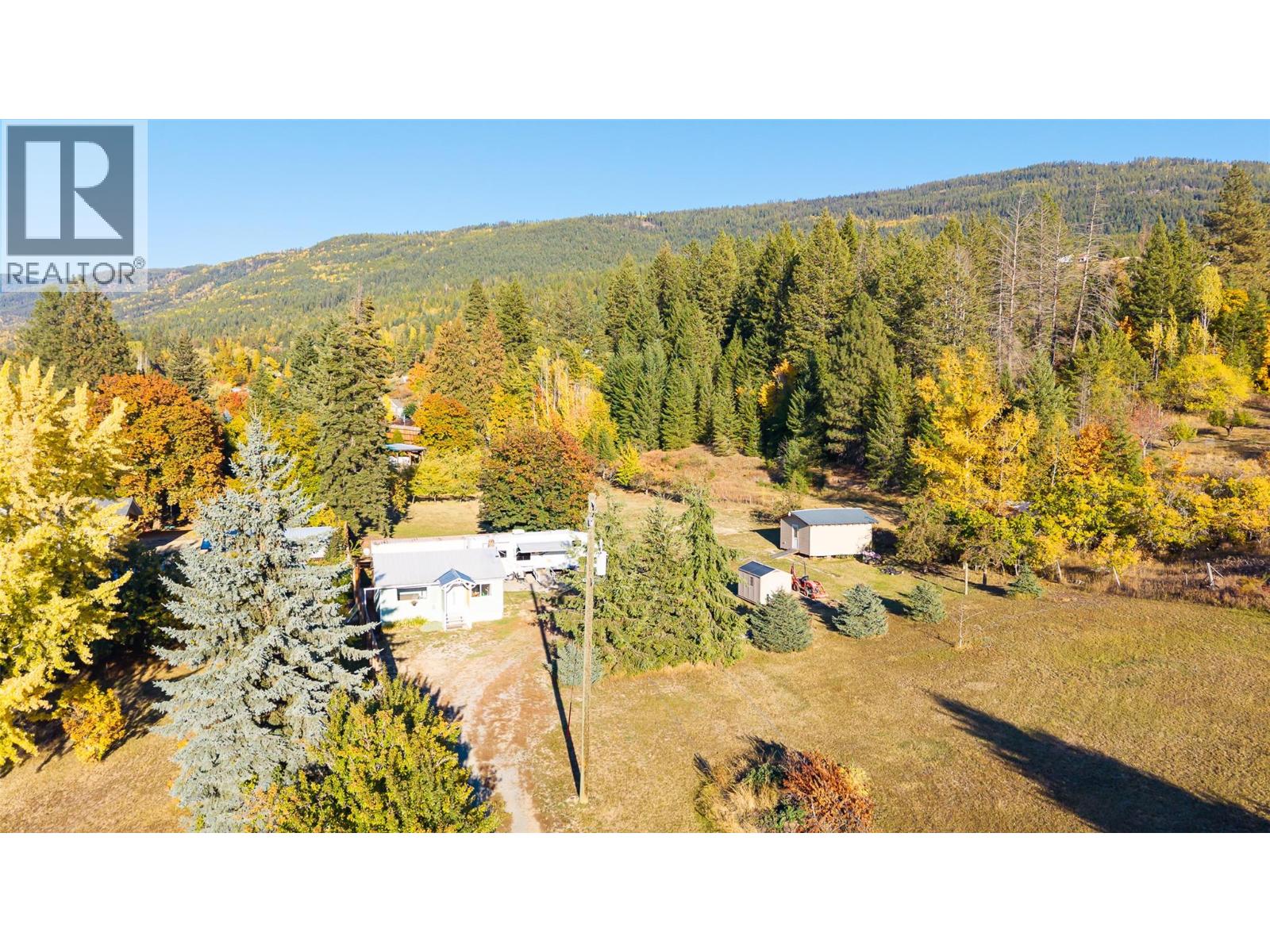 5060 3a Highway, Wynndel, British Columbia  V0B 2N2 - Photo 25 - 10365671