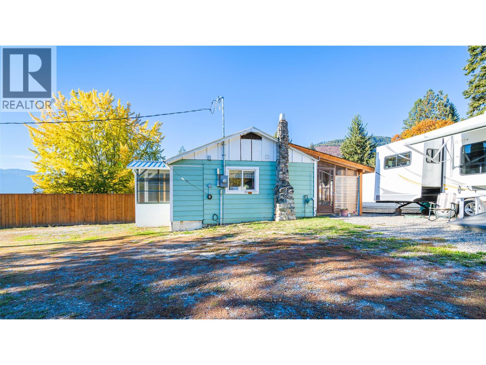 5060 3a Highway, Wynndel, British Columbia  V0B 2N2 - Photo 31 - 10365671