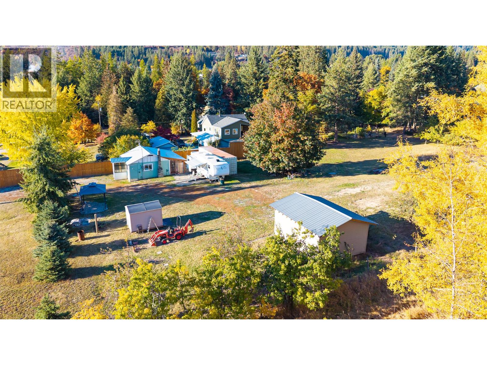 5060 3a Highway, Wynndel, British Columbia  V0B 2N2 - Photo 16 - 10365671