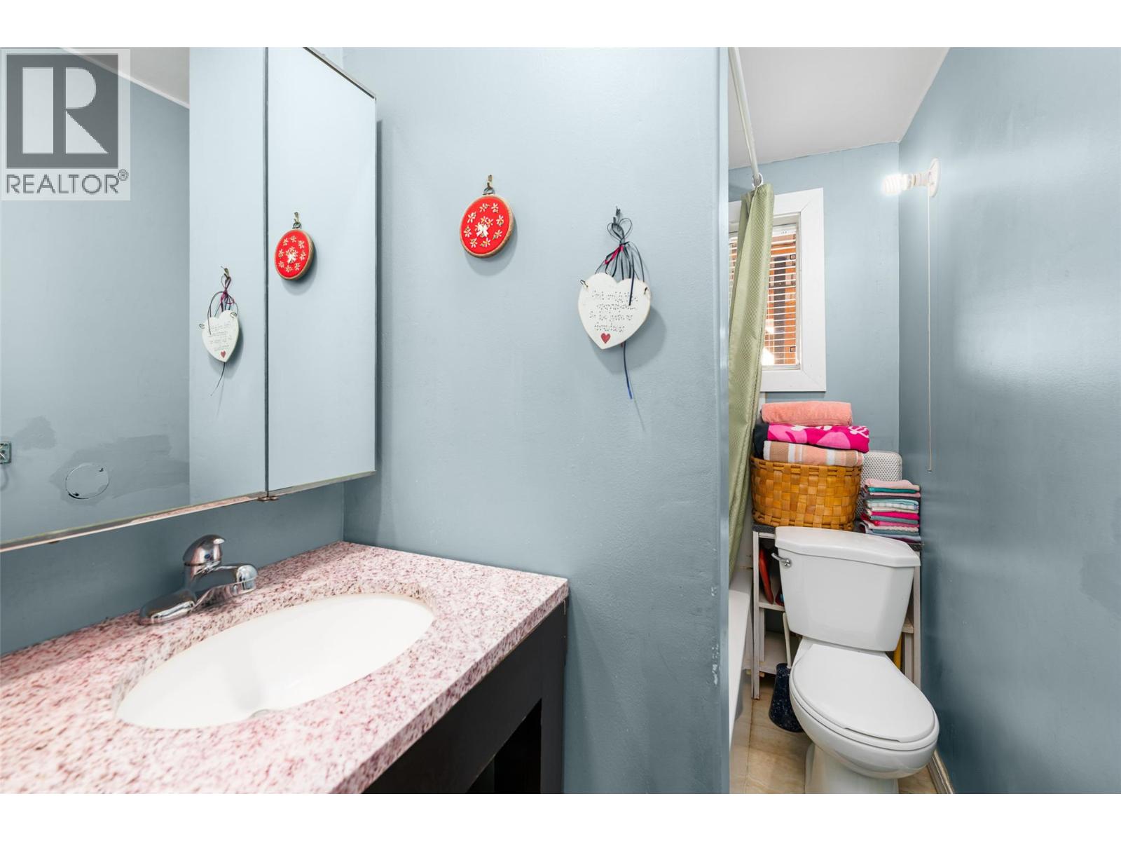 5060 3a Highway, Wynndel, British Columbia  V0B 2N2 - Photo 8 - 10365671