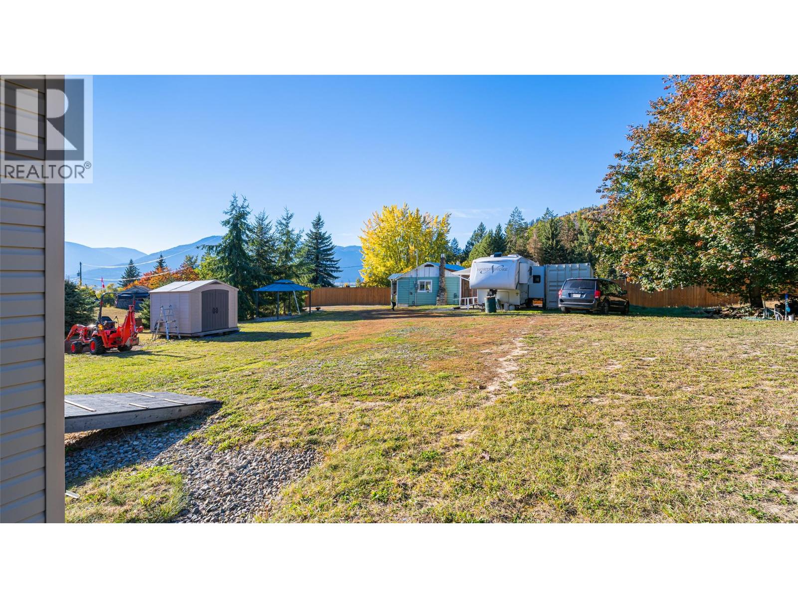 5060 3a Highway, Wynndel, British Columbia  V0B 2N2 - Photo 17 - 10365671