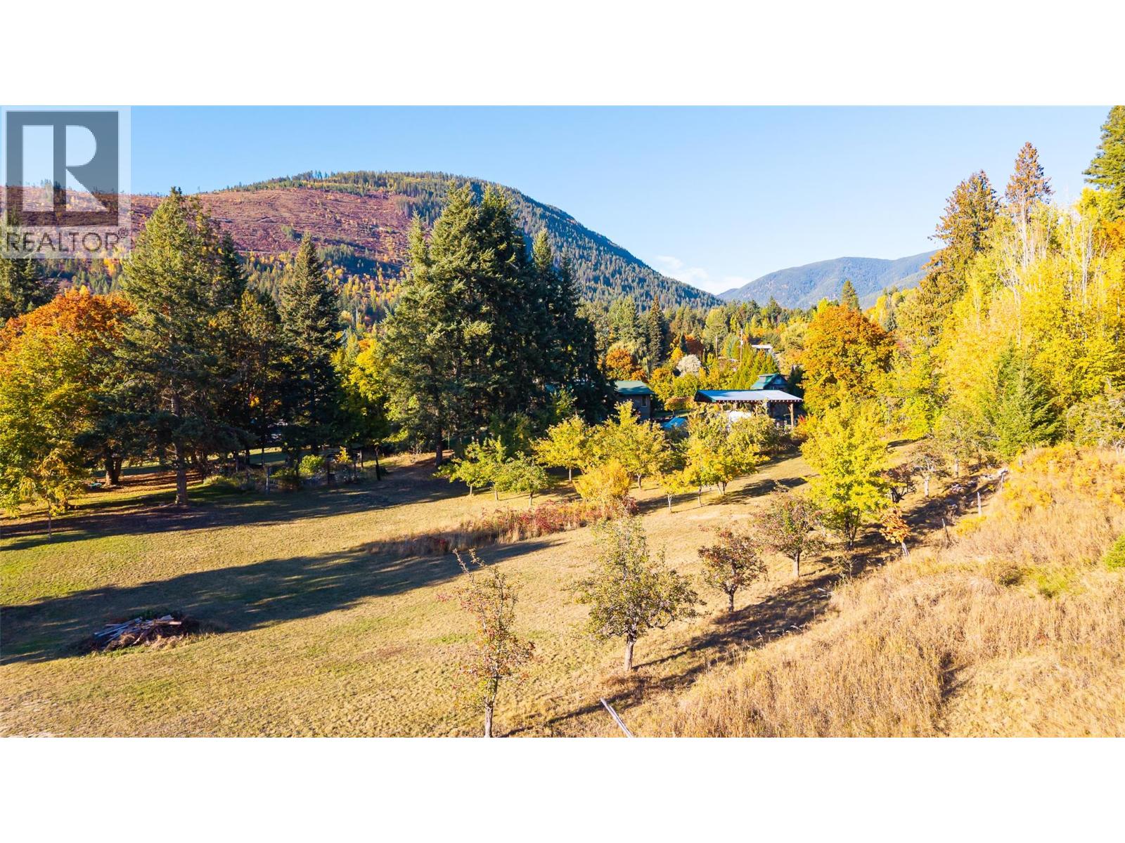 5060 3a Highway, Wynndel, British Columbia  V0B 2N2 - Photo 28 - 10365671