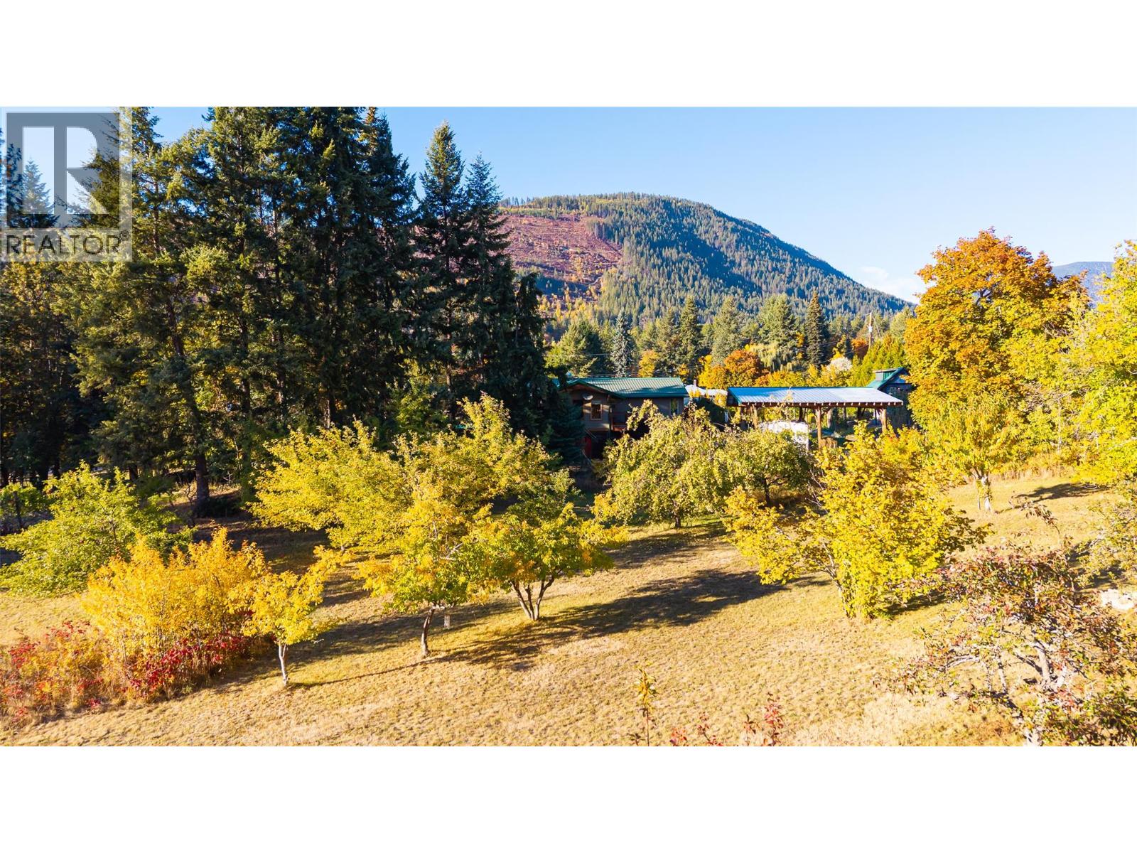 5060 3a Highway, Wynndel, British Columbia  V0B 2N2 - Photo 29 - 10365671