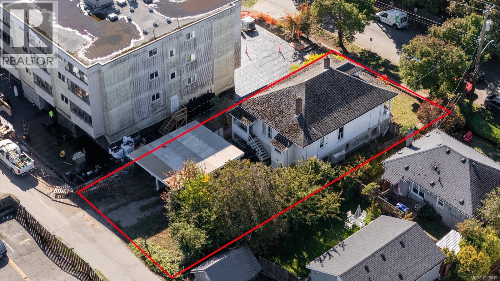 2639 Prior St, Victoria, British Columbia  V8T 3X7 - Photo 3 - 1015019