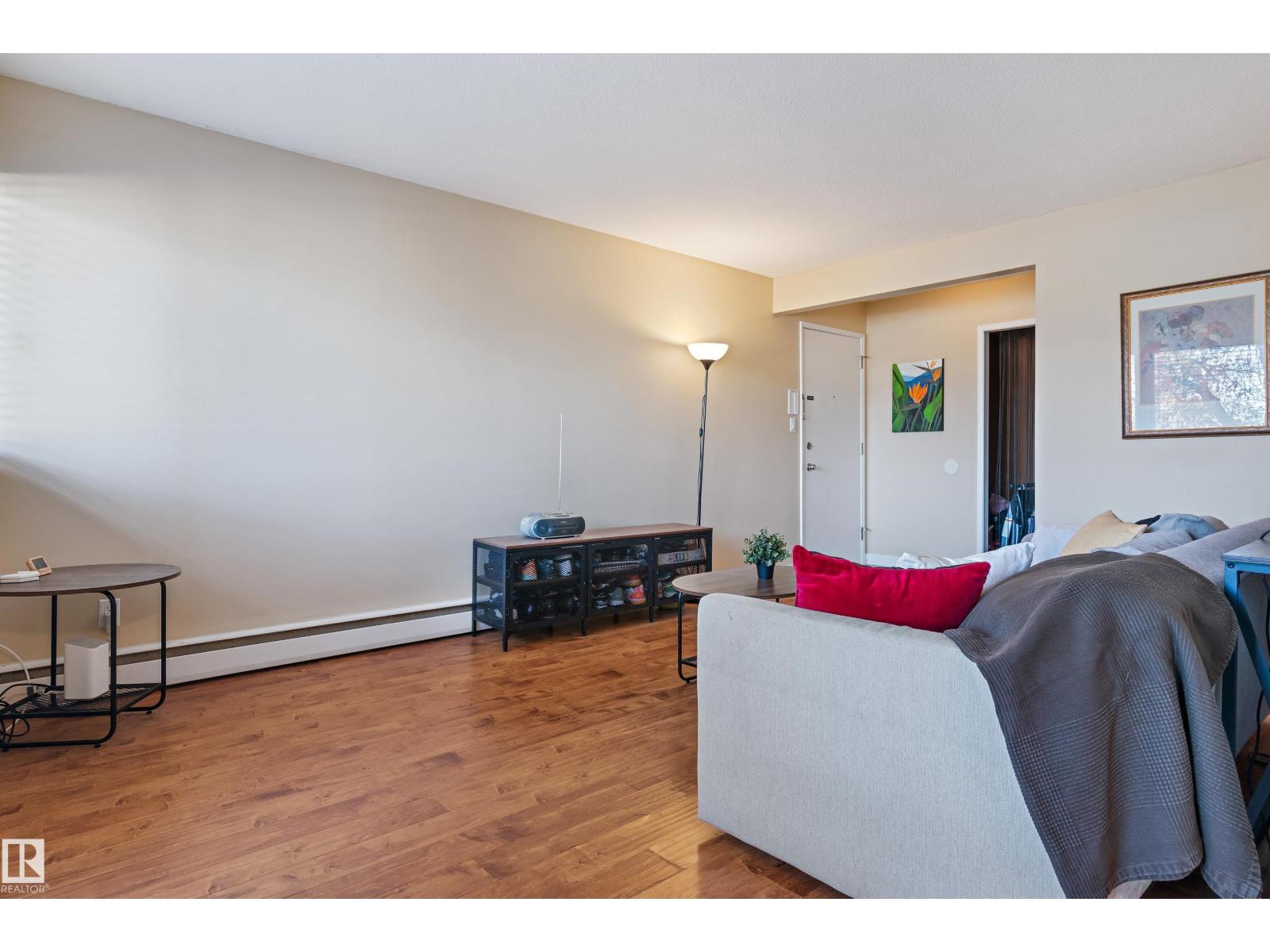 #10 5635 105 St Nw, Edmonton, Alberta  T6H 2N2 - Photo 4 - E4462609