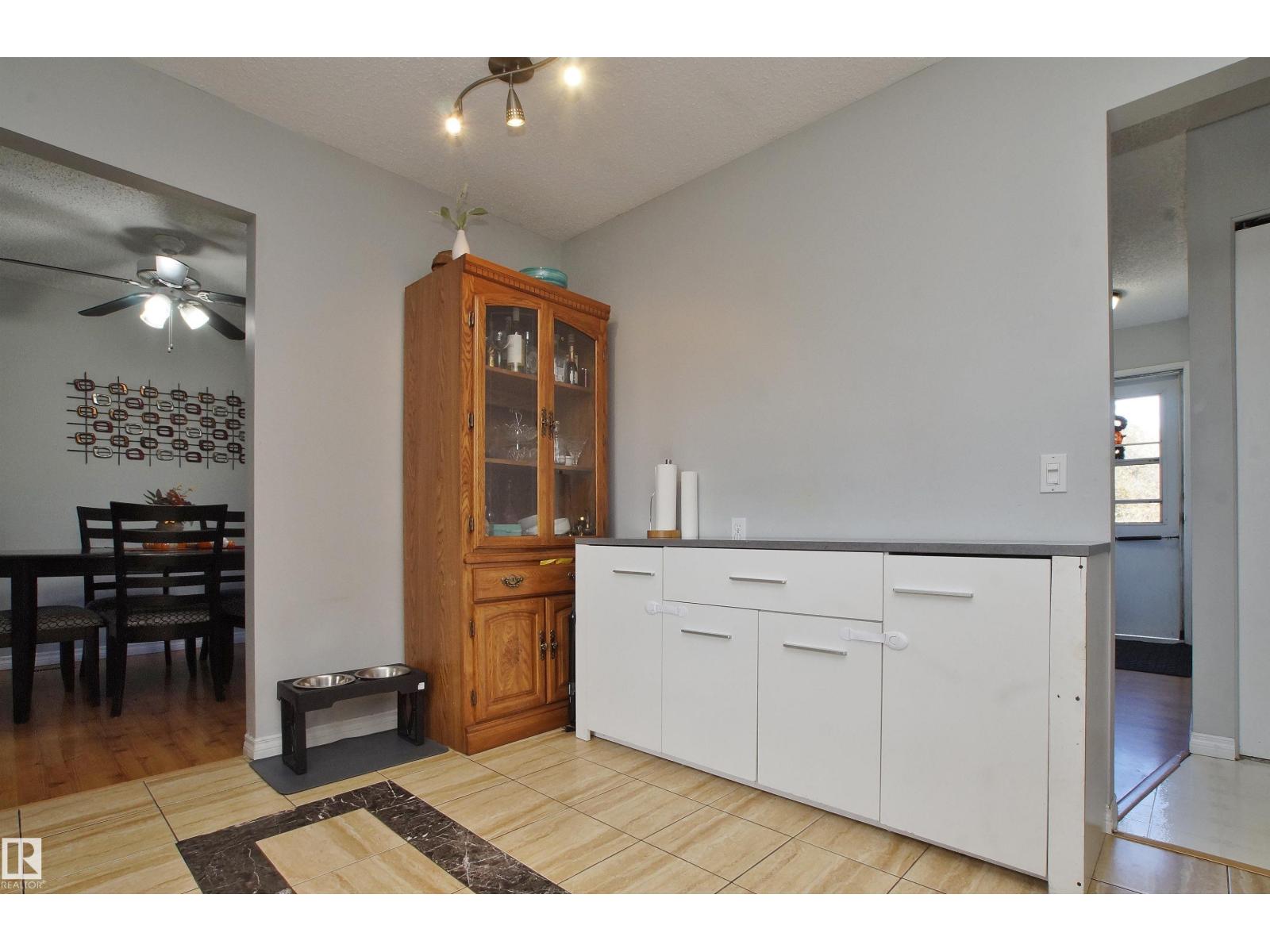 190 Clareview Rd Nw, Edmonton, Alberta  T5A 3Y5 - Photo 11 - E4462611