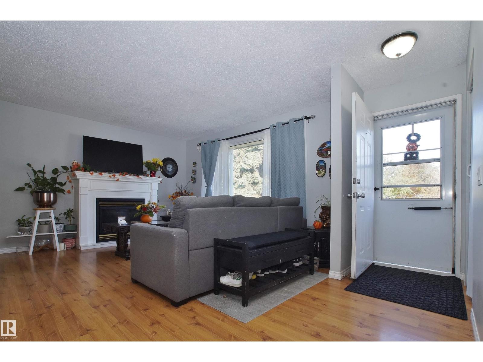 190 Clareview Rd Nw, Edmonton, Alberta  T5A 3Y5 - Photo 3 - E4462611