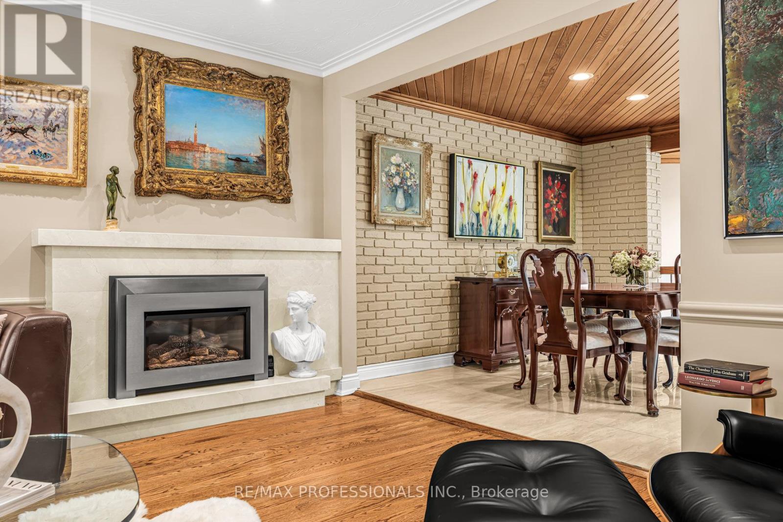 16 Woodpark Road, Toronto, Ontario  M9P 1L9 - Photo 12 - W12469443