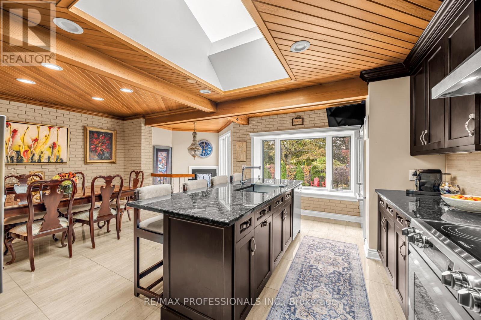 16 Woodpark Road, Toronto, Ontario  M9P 1L9 - Photo 14 - W12469443