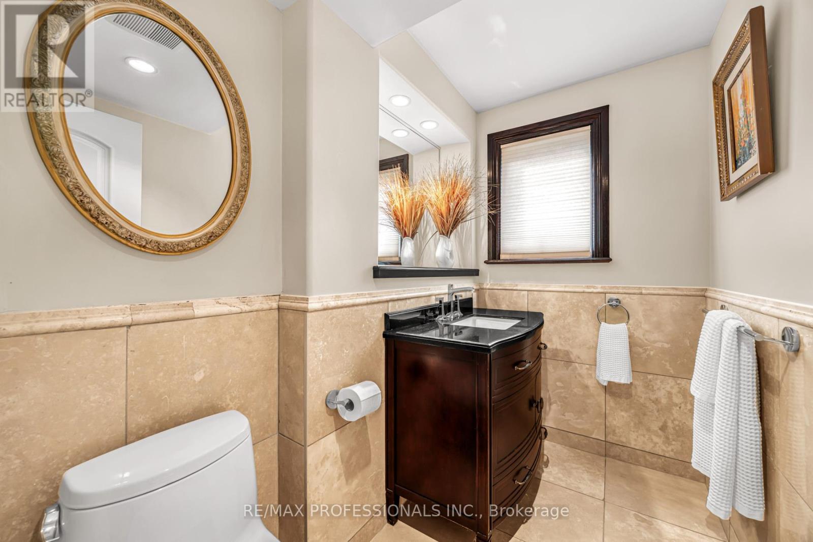 16 Woodpark Road, Toronto, Ontario  M9P 1L9 - Photo 27 - W12469443