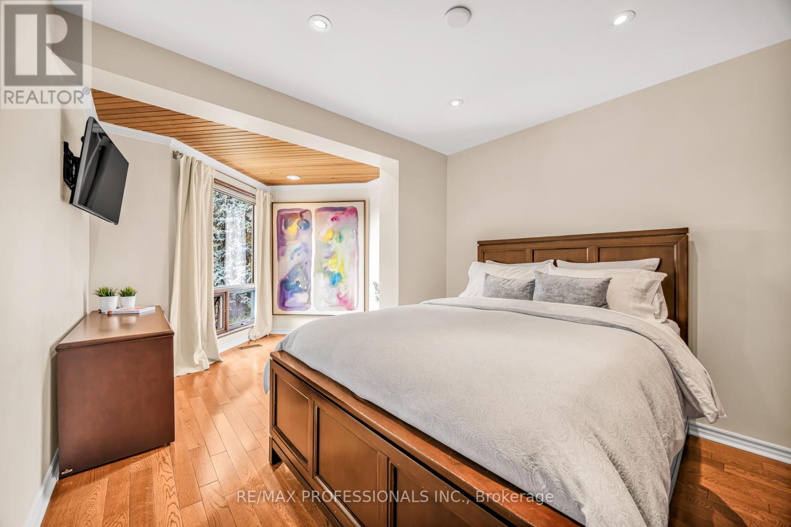 16 Woodpark Road, Toronto, Ontario  M9P 1L9 - Photo 28 - W12469443