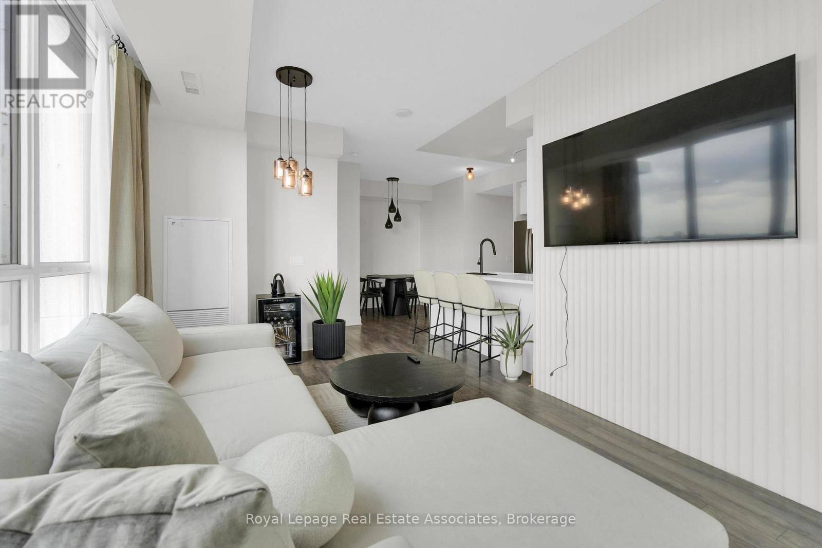 1007 - 15 Zorra Street, Toronto, Ontario  M8Z 0C1 - Photo 15 - W12469447