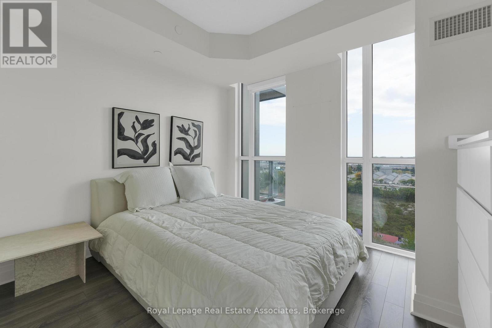 1007 - 15 Zorra Street, Toronto, Ontario  M8Z 0C1 - Photo 20 - W12469447