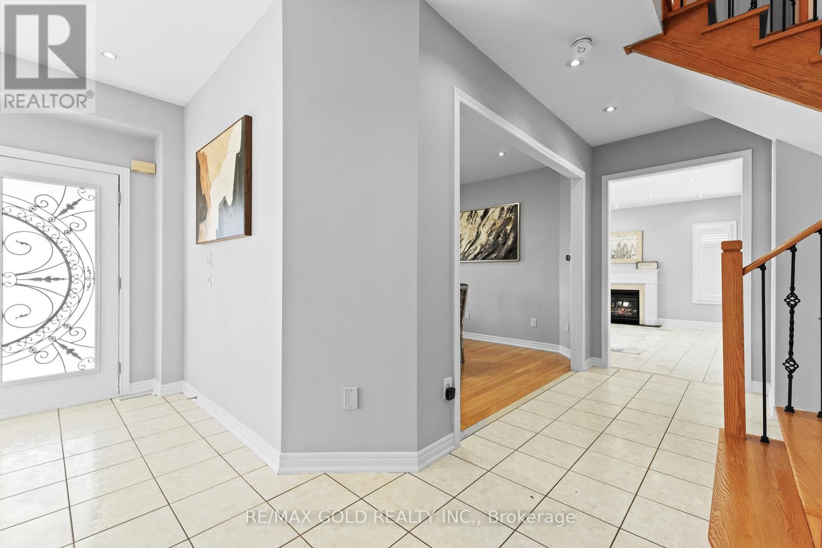2 Revelstoke Place, Brampton, Ontario  L6R 3G3 - Photo 10 - W12469483