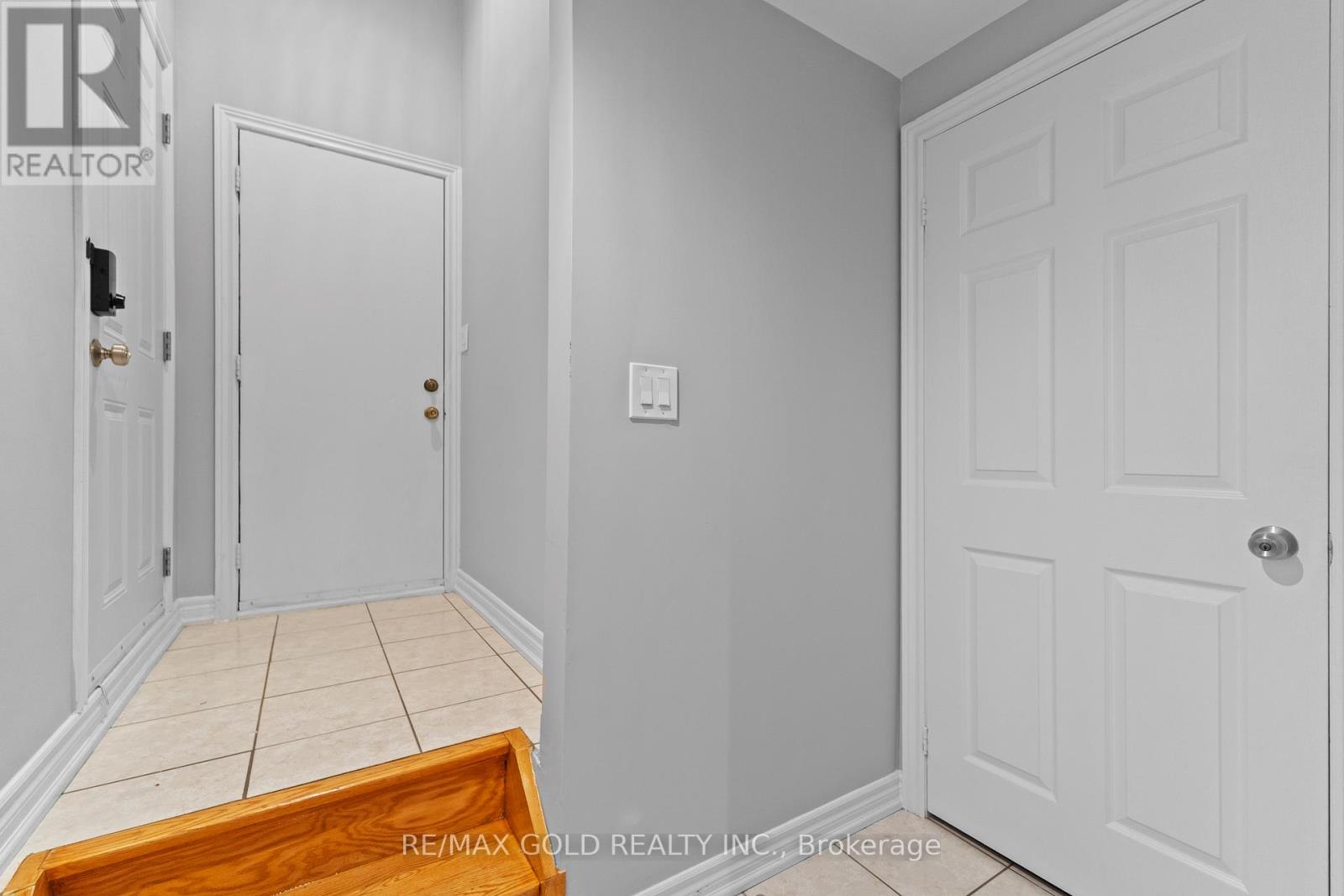 2 Revelstoke Place, Brampton, Ontario  L6R 3G3 - Photo 36 - W12469483