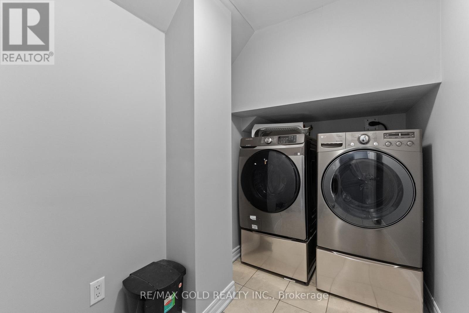 2 Revelstoke Place, Brampton, Ontario  L6R 3G3 - Photo 43 - W12469483