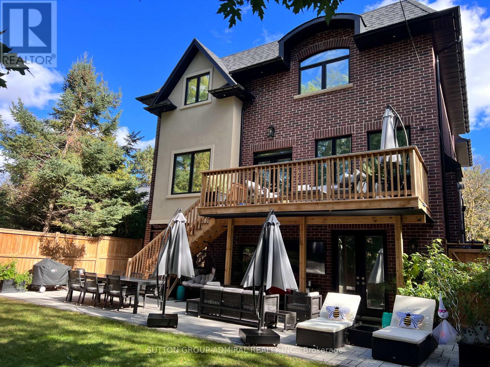 1060 Kipling Avenue, Toronto, Ontario  M9B 3L9 - Photo 21 - W12469512