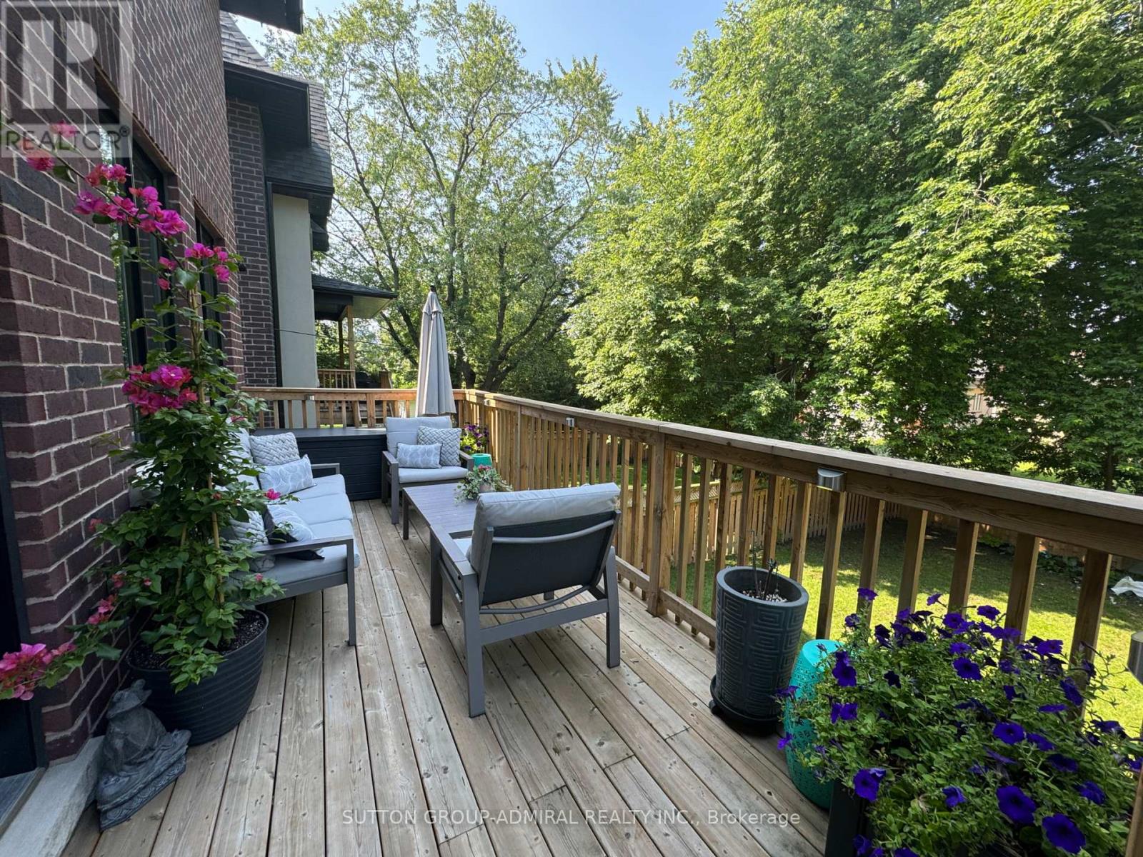 1060 Kipling Avenue, Toronto, Ontario  M9B 3L9 - Photo 23 - W12469512