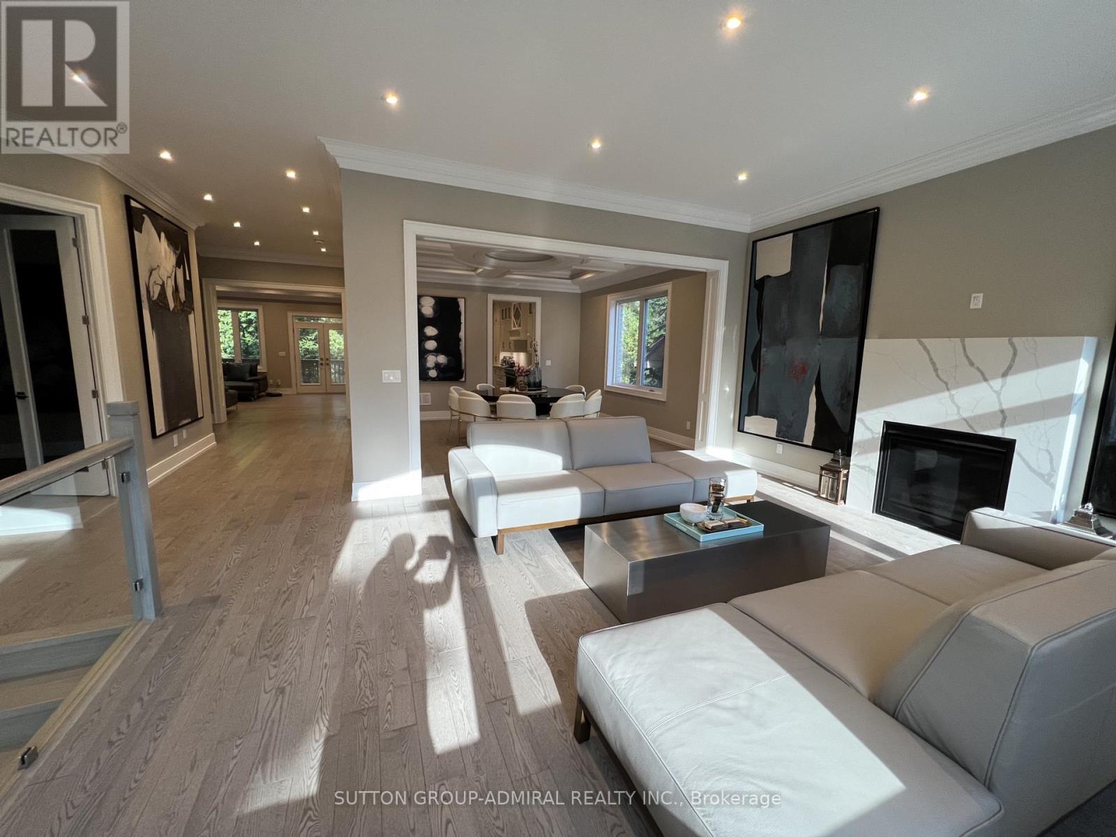 1060 Kipling Avenue, Toronto, Ontario  M9B 3L9 - Photo 6 - W12469512