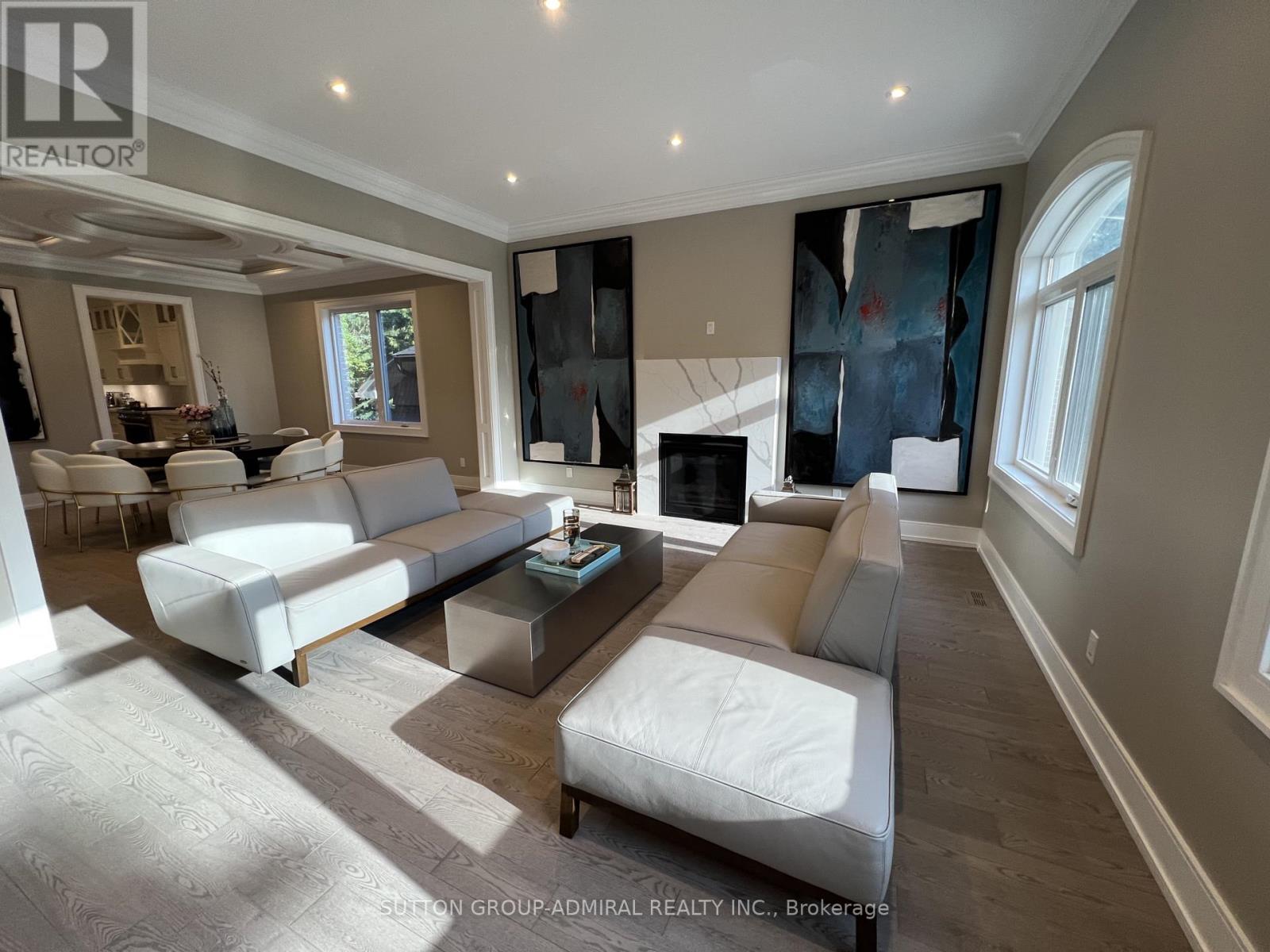 1060 Kipling Avenue, Toronto, Ontario  M9B 3L9 - Photo 7 - W12469512