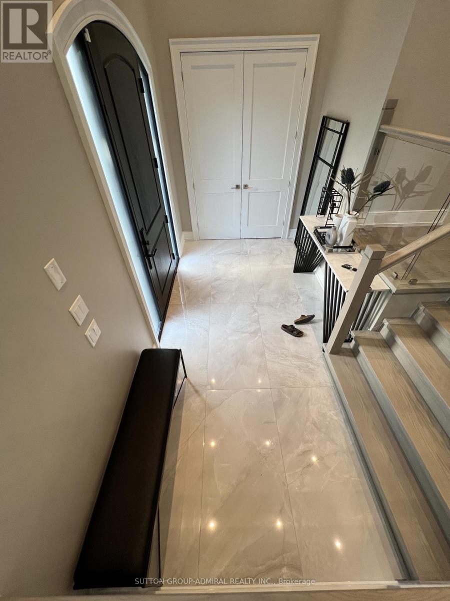 1060 Kipling Avenue, Toronto, Ontario  M9B 3L9 - Photo 8 - W12469512