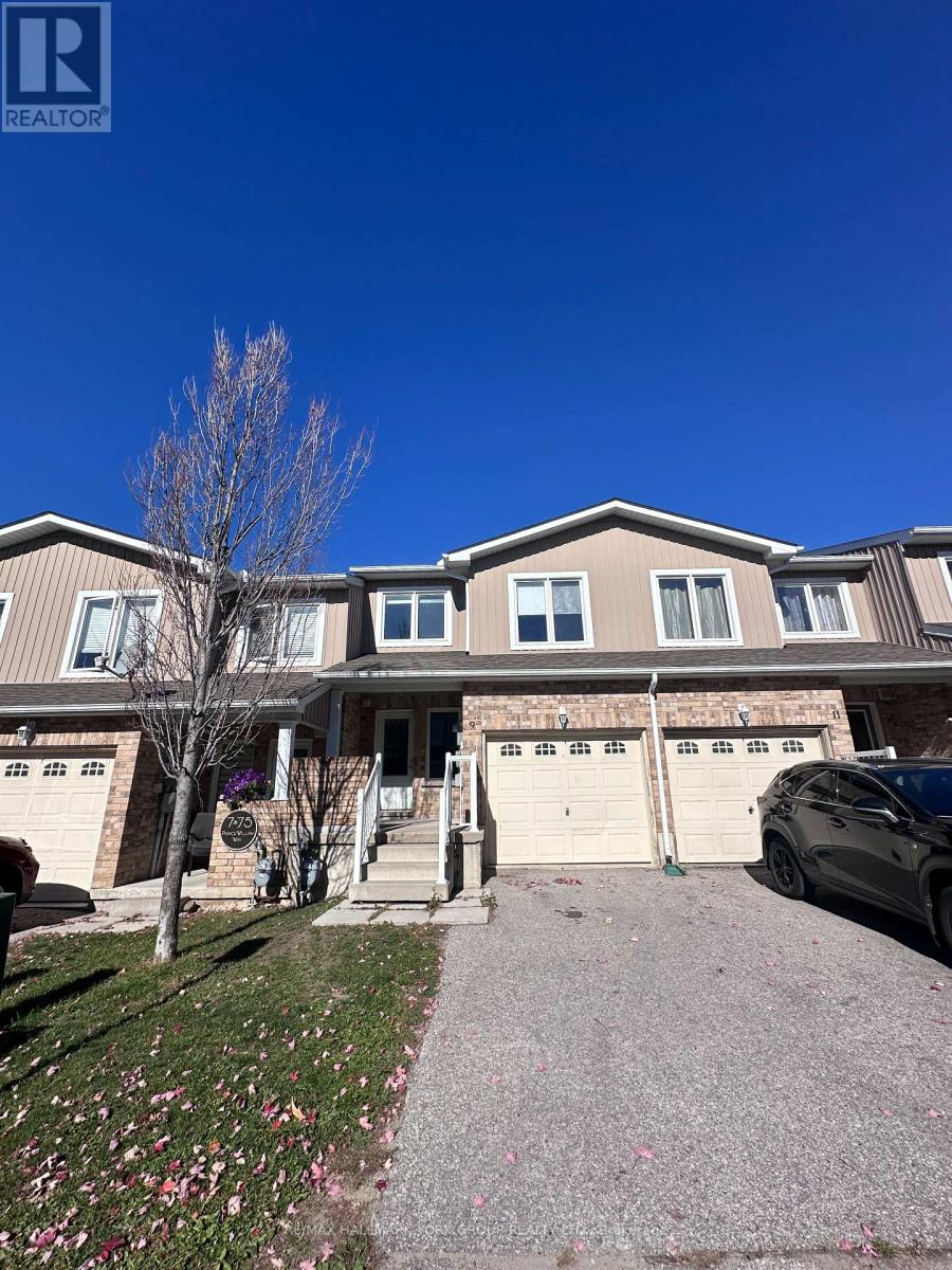 9 - 75 Prince William Way, Barrie, Ontario  L4N 0Y9 - Photo 2 - S12431327
