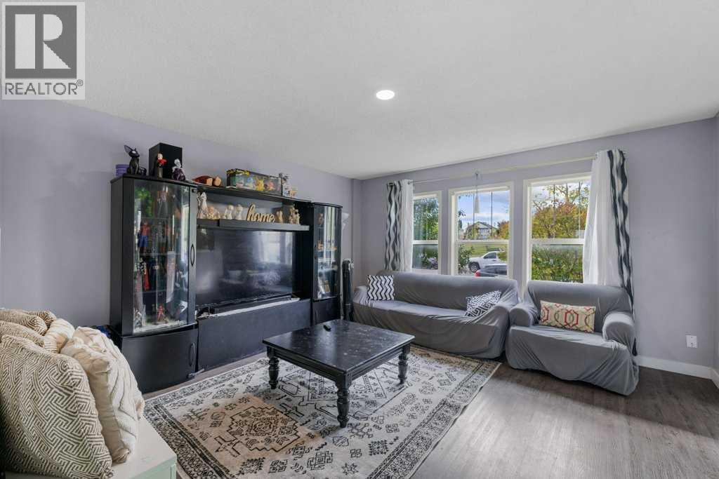 154 Bridlewood Drive Sw, Calgary, Alberta  T2Y 3T2 - Photo 6 - A2263498