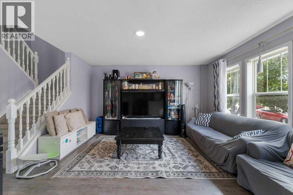 154 Bridlewood Drive Sw, Calgary, Alberta  T2Y 3T2 - Photo 5 - A2263498